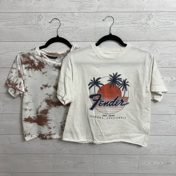 Pair Of Women’s White Cropped Short Sleeve Tee Shirts. Size S - Picture 1 of 6